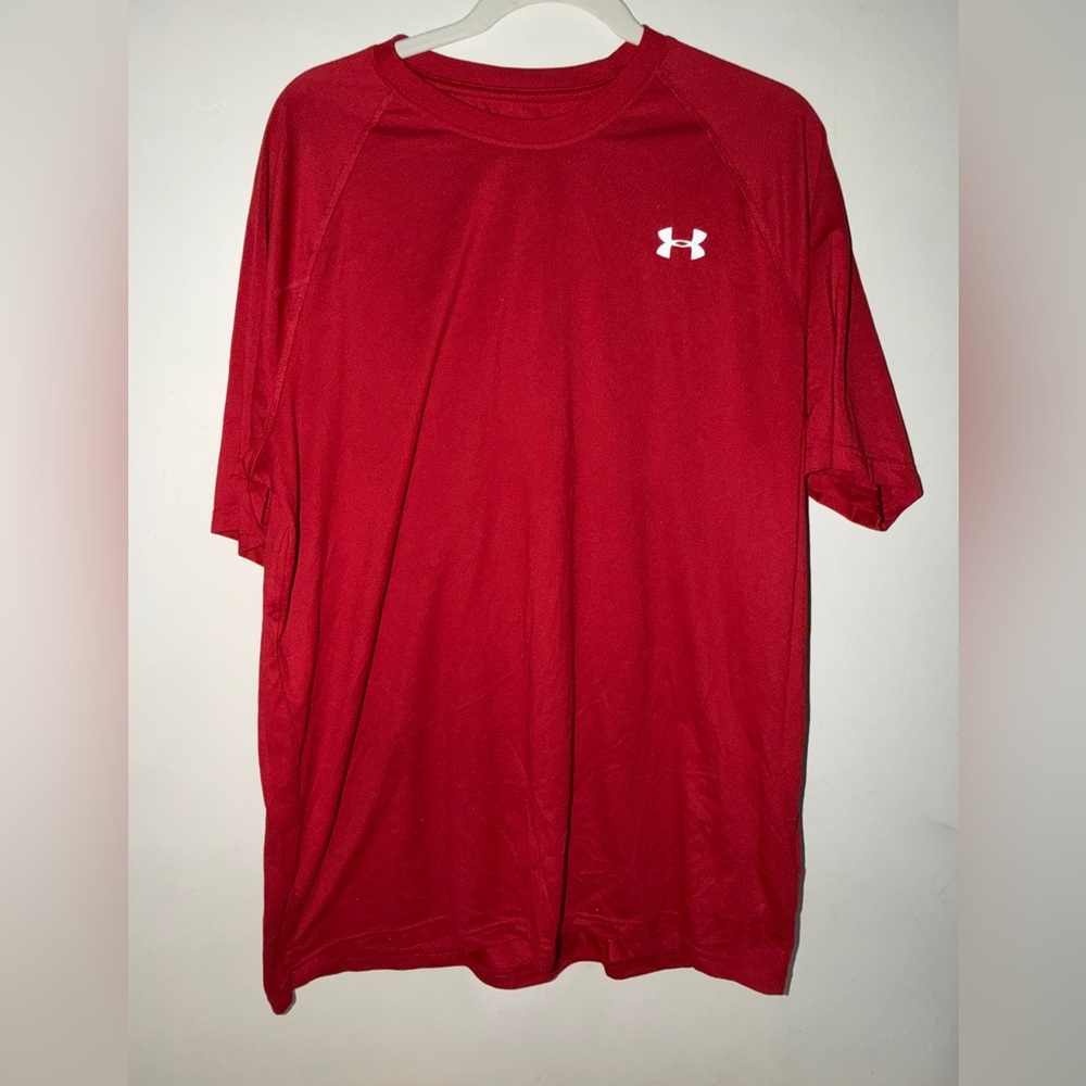 Under Armour HeatGear Red Short Sleeve Performance Shirt – Men’s XL